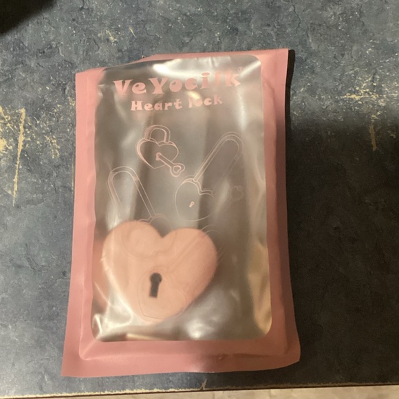 Pink Heart Lock - Picture 1 of 2
